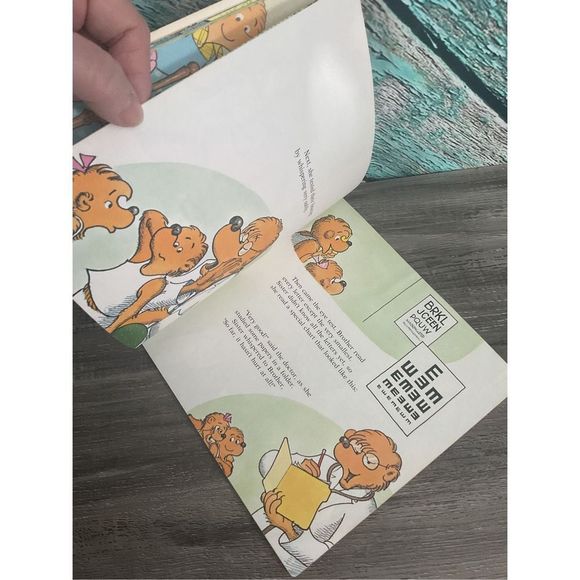 1981 The Berenstain Bears Go to The Doctor By Stan & Jan Berenstain 🌿🍒 - Picture 10 of 10